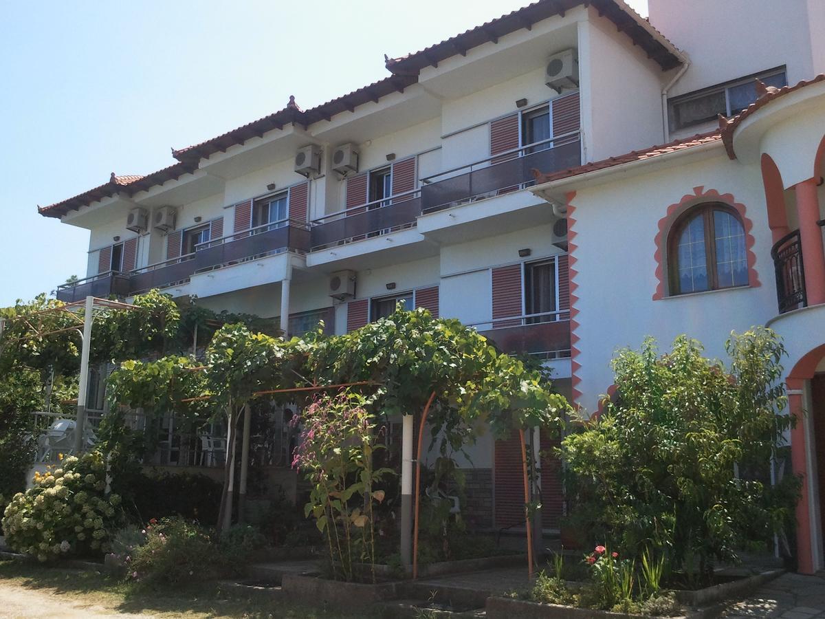 Hotel Kinira Luaran gambar