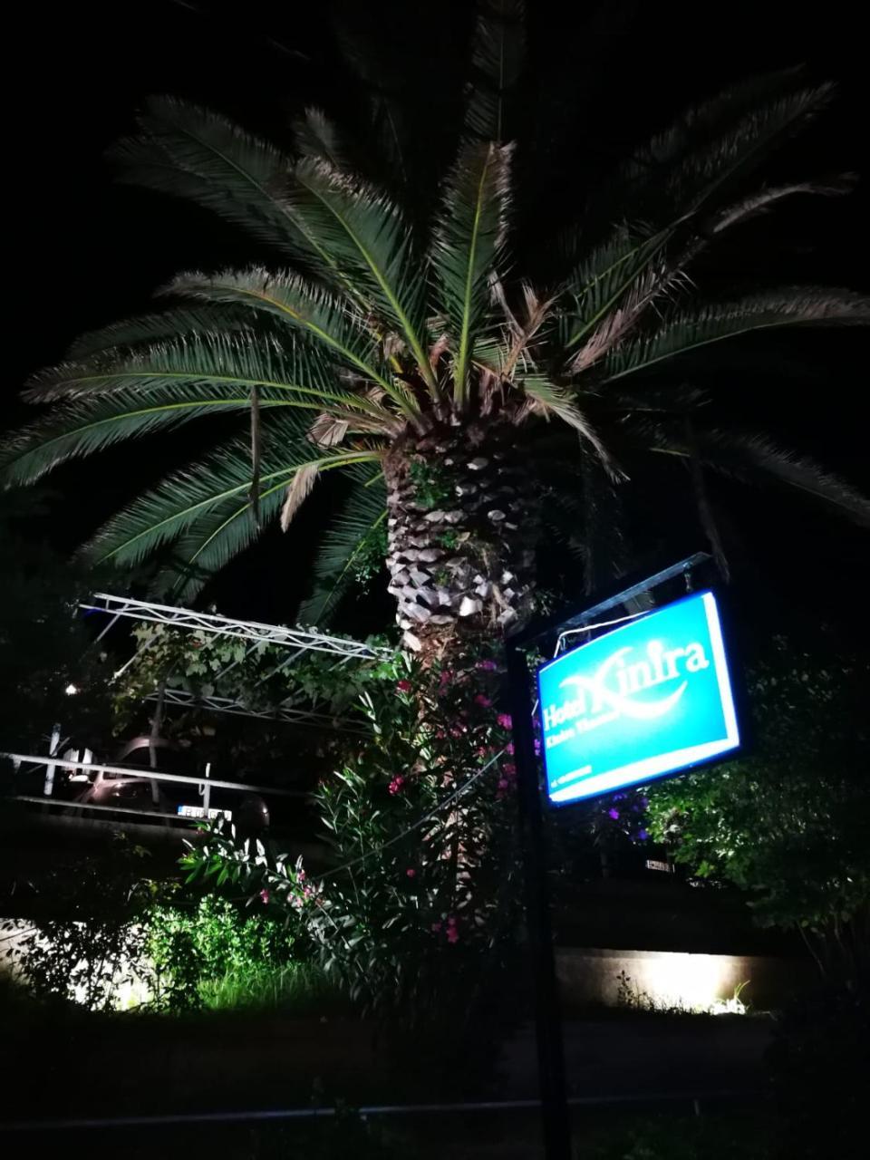 Hotel Kinira Luaran gambar
